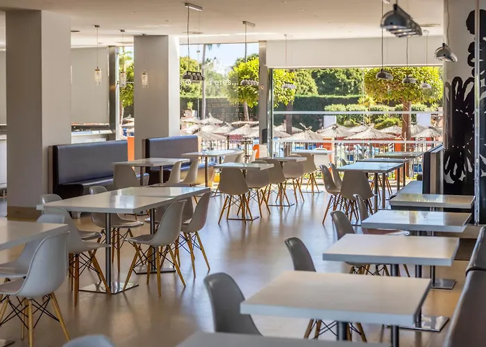 Ilunion Miramar Aparthotel 3*