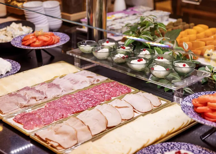 Ilunion Miramar Aparthotel 3*