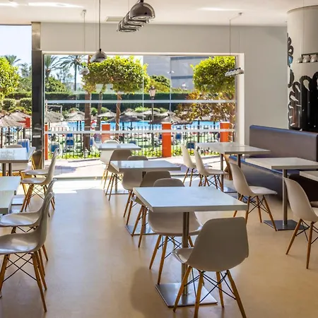 Ilunion Miramar פואנגירולה