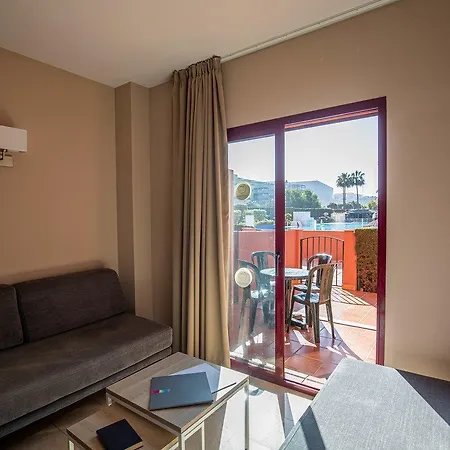 Apart-hotel Ilunion Miramar